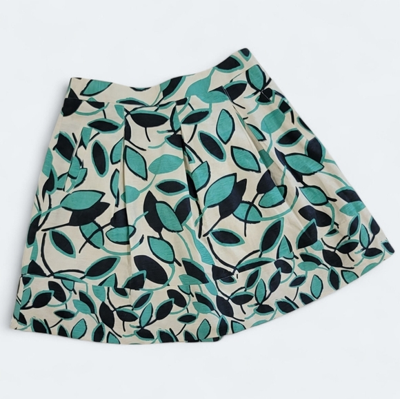 BCBG Max Azria Silk Linen Blend Skirt Size 8 Leaf Print A-Line Pleated Pockets - Picture 16 of 16